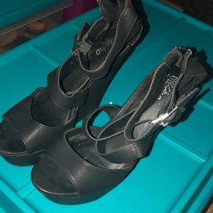 Mossimo sandals women’s 6.5